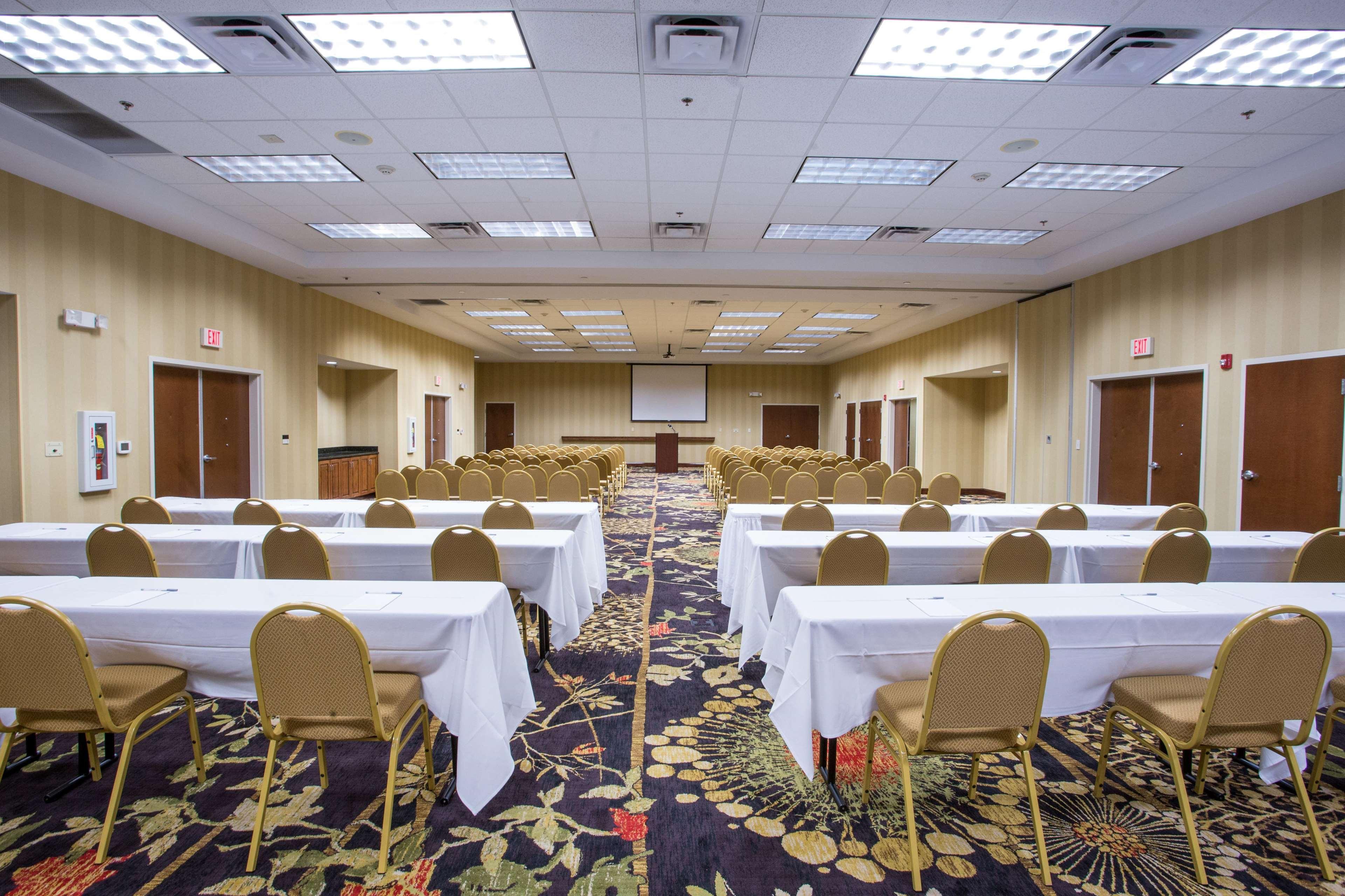 Hampton Inn & Suites Southern Pines-Pinehurst Aberdeen Экстерьер фото