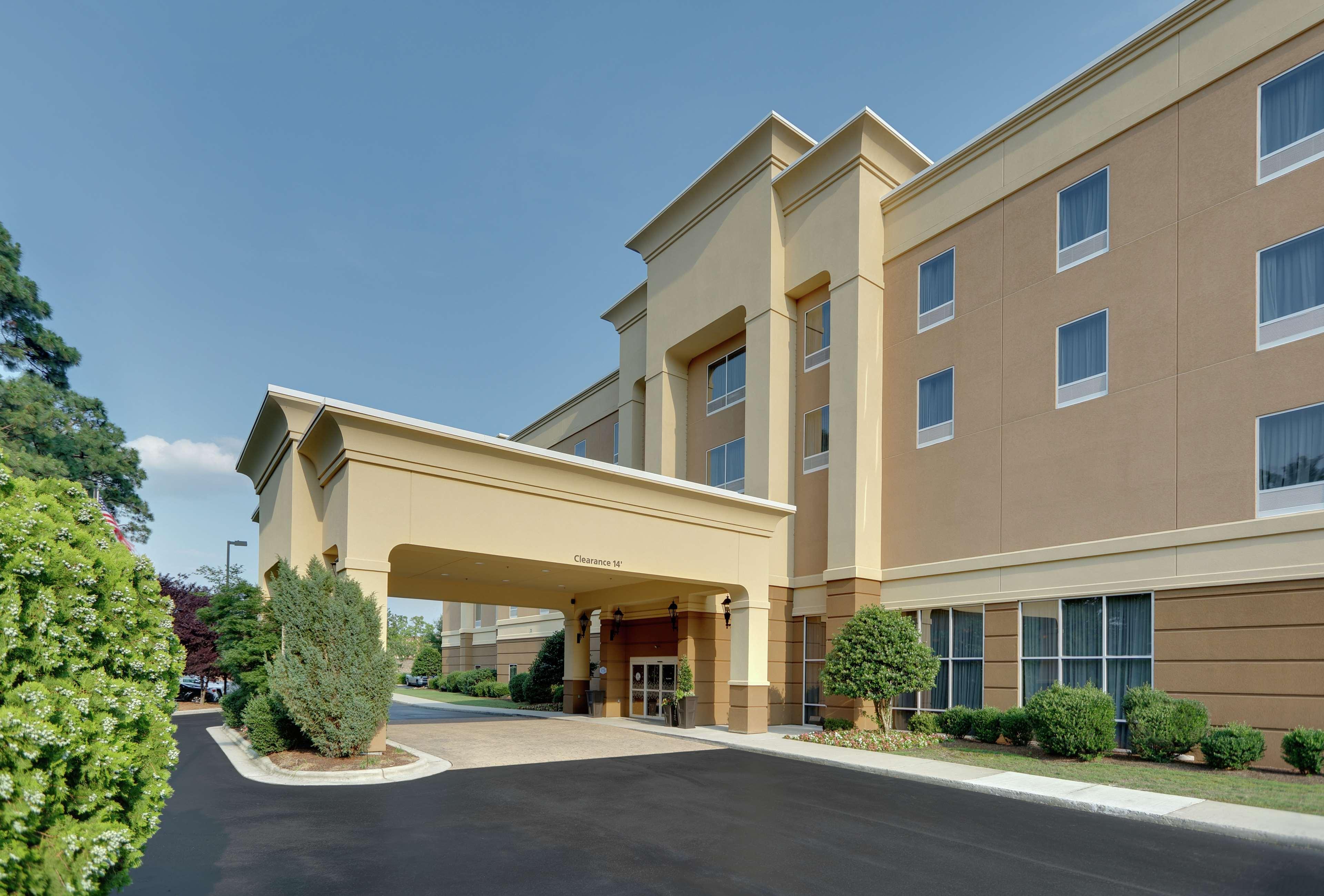 Hampton Inn & Suites Southern Pines-Pinehurst Aberdeen Экстерьер фото