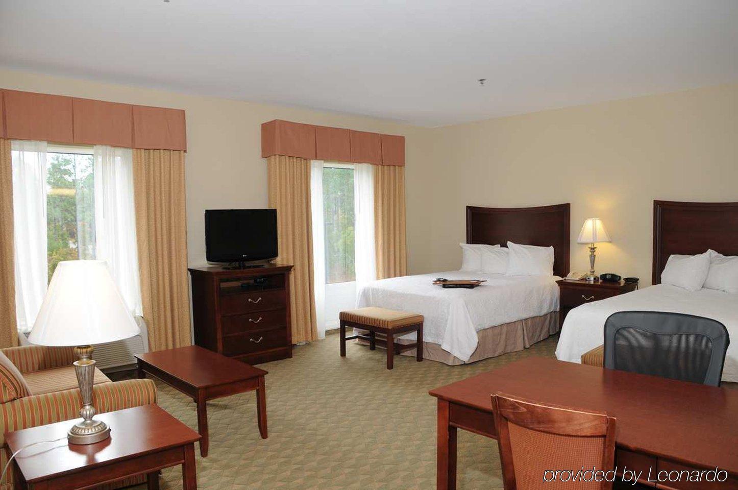Hampton Inn & Suites Southern Pines-Pinehurst Aberdeen Номер фото